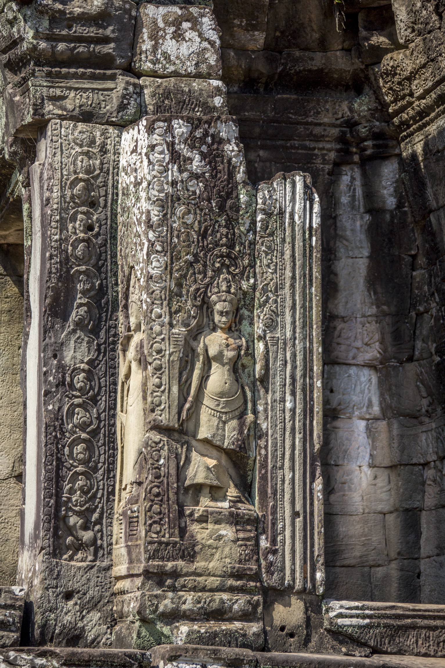 Une statue murale à Bayon - A wall statue in Bayon temple