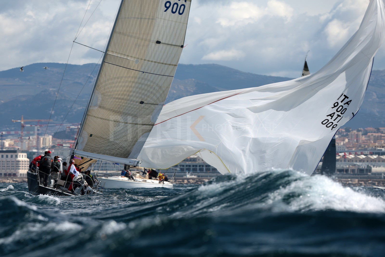 Lâcher de soi devant le bateau comité