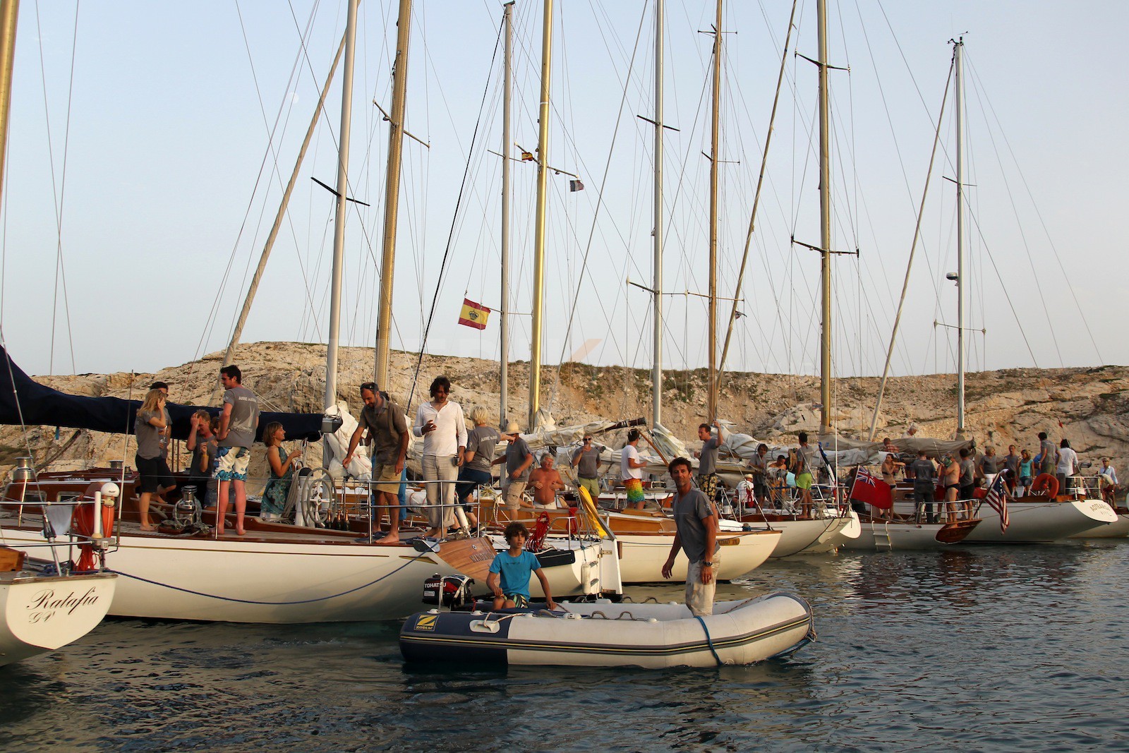 Au mouillage dans une calanque du Frioul