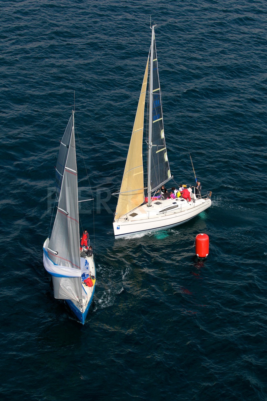 Virement de bouée, Godzilla vs Capella