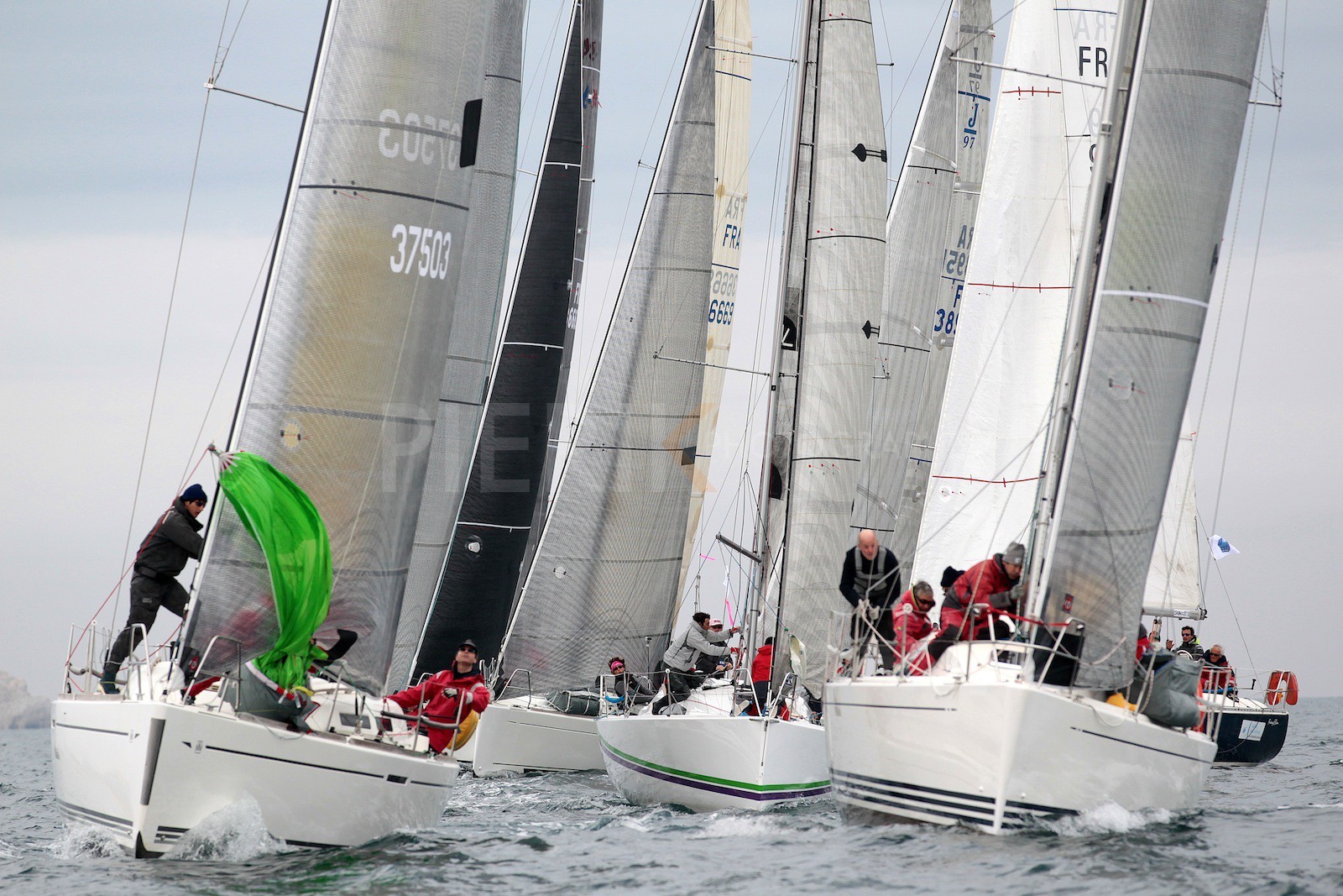 Envoi de spi à la bouée