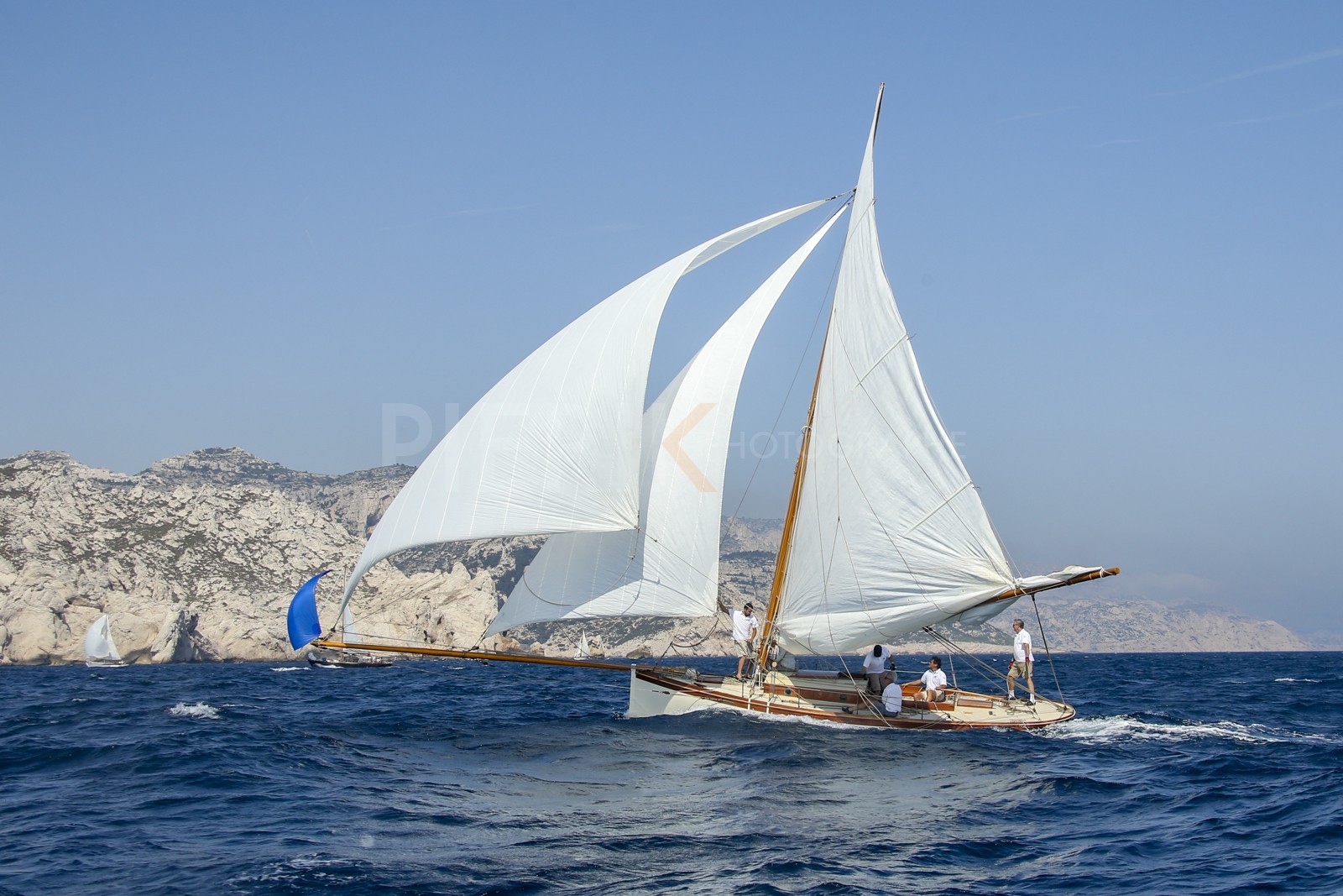 A29X1803.jpg
