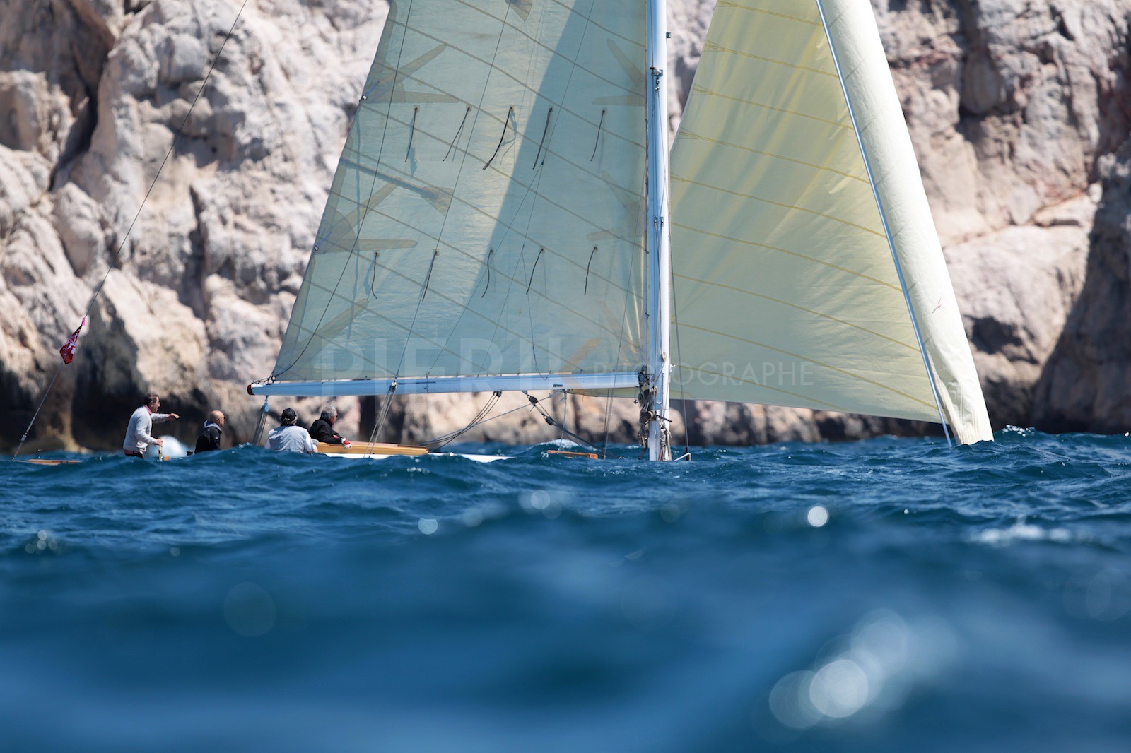 Rainbow dans la houle