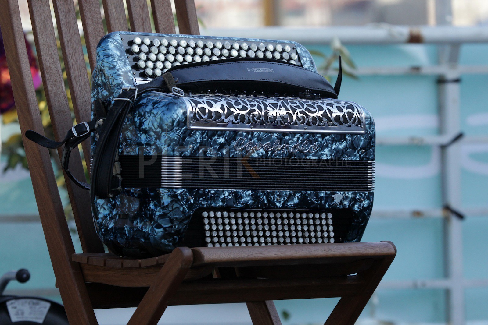 Un petit moment de musique entre deux régates