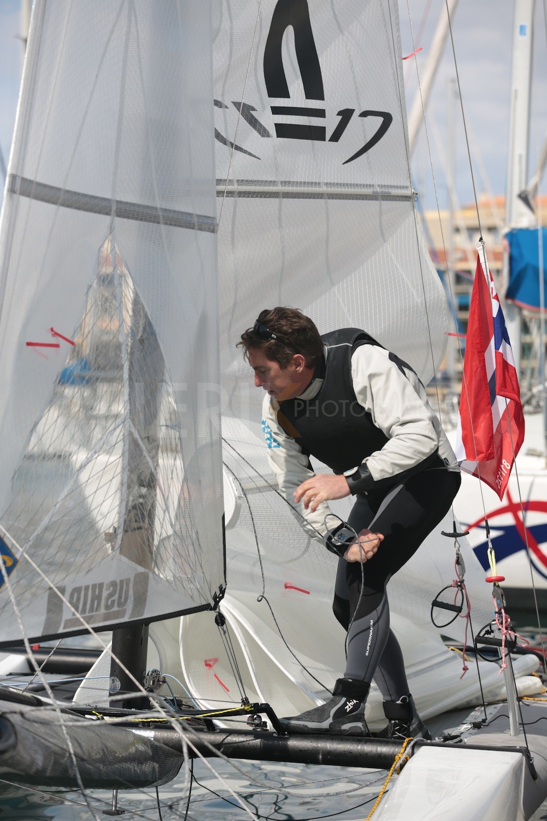 Ingrid Petitjean et Olivier Backes lors du baptême de leur Nacra 17 à la SNM. En route pour les JO de Rio